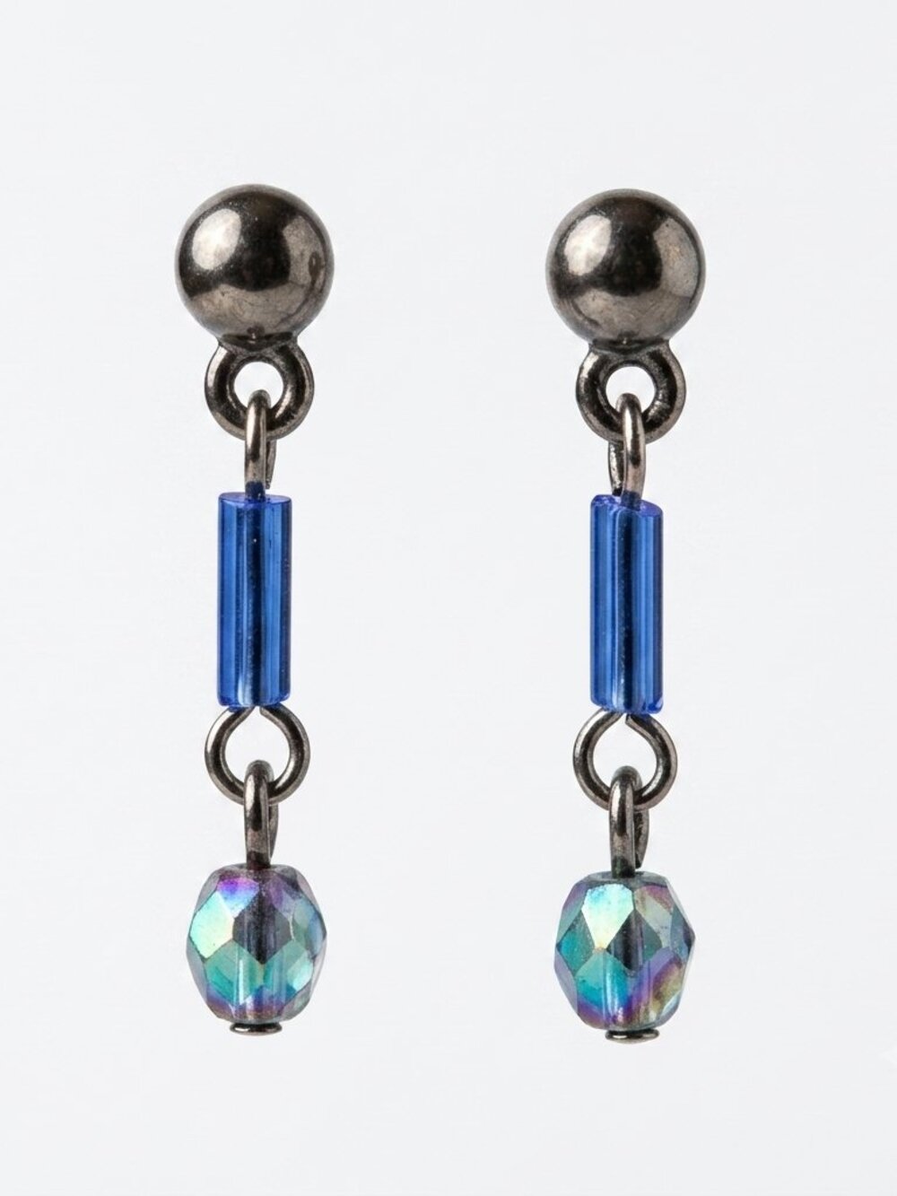 Vintage Gunmetal Gray Blue Iridescent Clip On Earrings Dangle